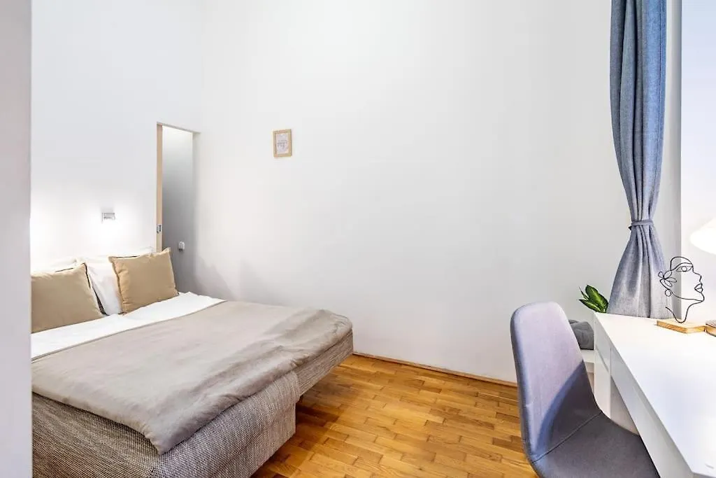 Cityscape Budget Apartments Heaven Budapest 0*,  Hungary